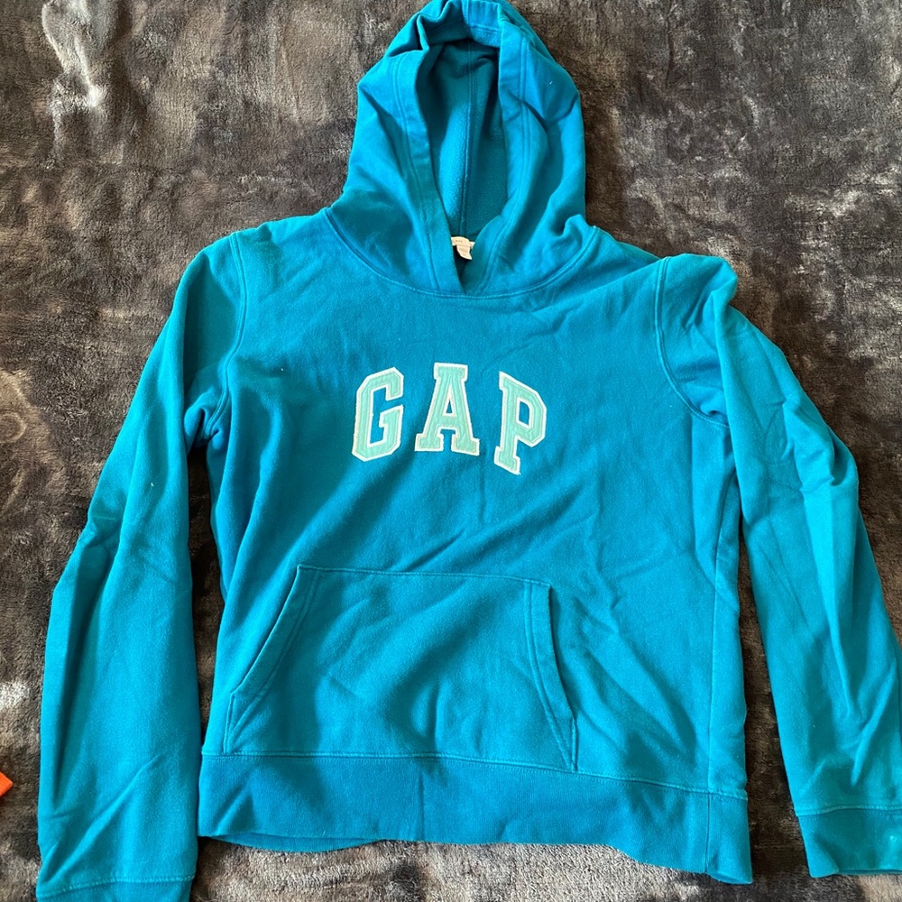 Gap sweatshirt
